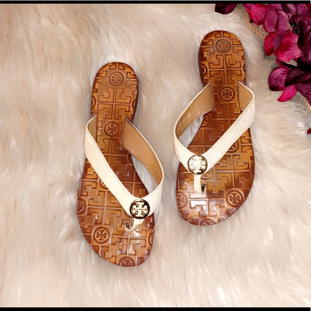 TORY BURCH Cream Leather Flip Flop - Picture 2 of 7